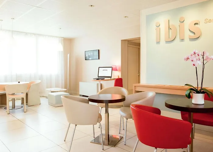 Hotel Ibis Senlis