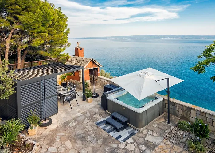 Super Horizont- Sea View Apartments With Private Jacuzzi Time & Free Parking