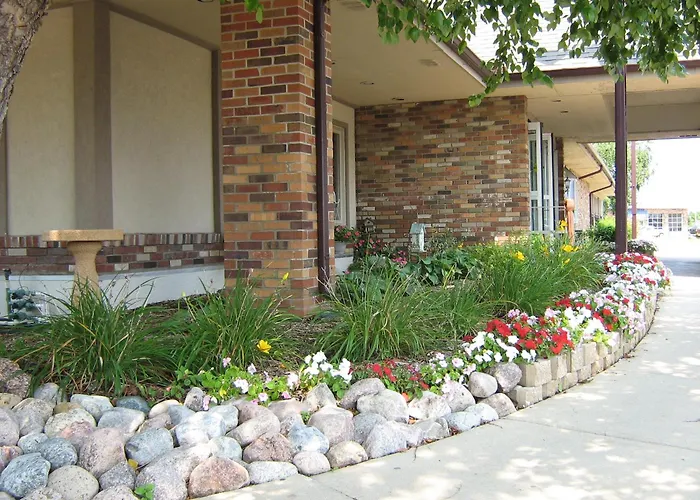 Eastlake Suites Hotel & Conference Center By Oyo Urbana Champaign