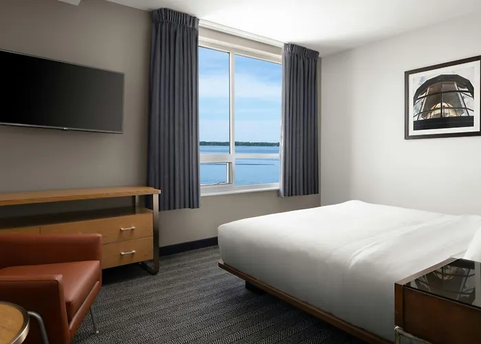 Courtyard By Marriott Erie Bayfront Hotel
