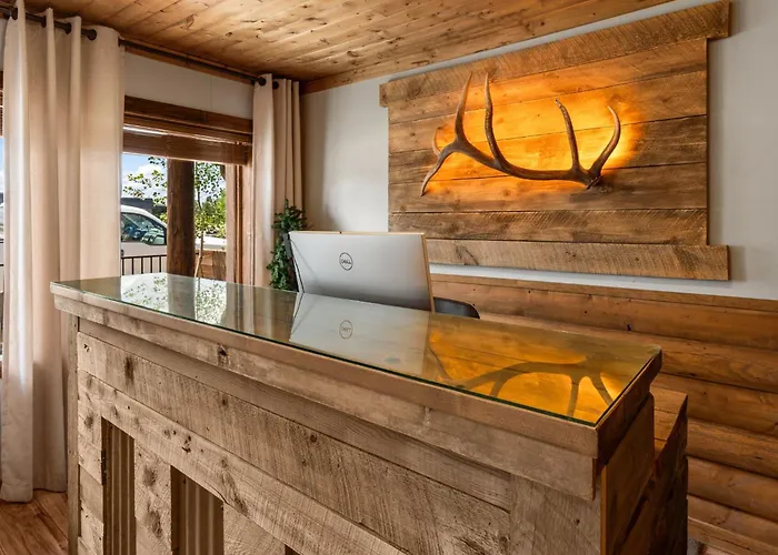 Elkhorn Cabins And Inn West Yellowstone