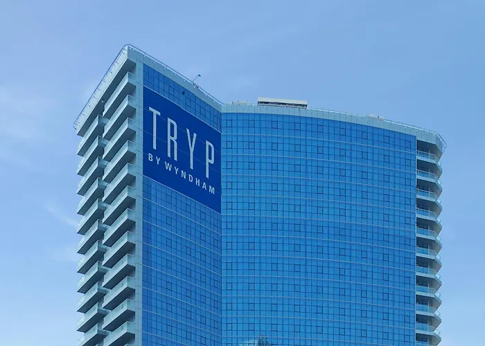Hotel Tryp By Wyndham Dubái