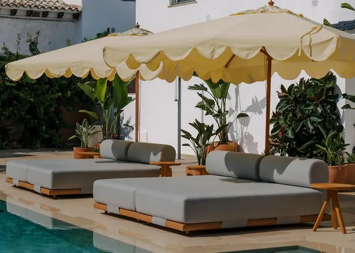 Casa Mett Sitges - Fully Refurbished Hotel