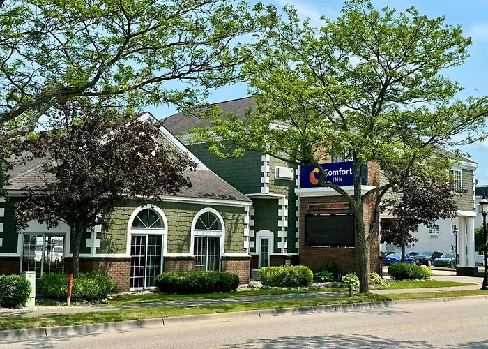 Comfort Inn Lakeside Mackinaw City