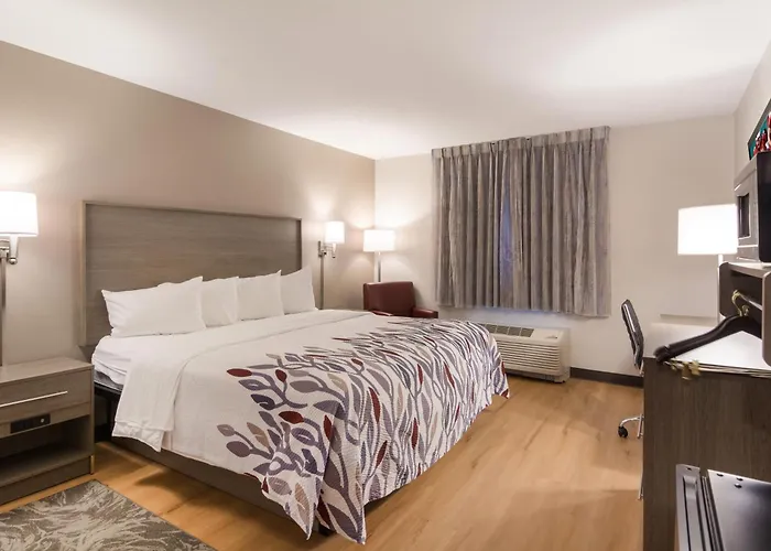 Baymont By Wyndham San Antonio South Park Hotel