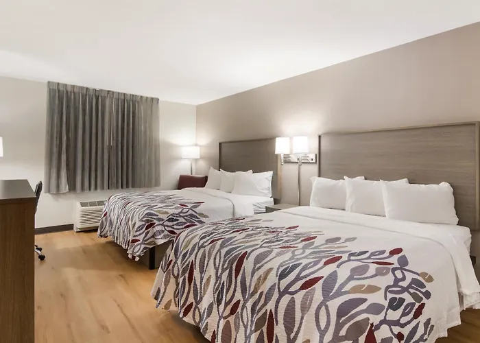 Baymont By Wyndham San Antonio South Park Hotel