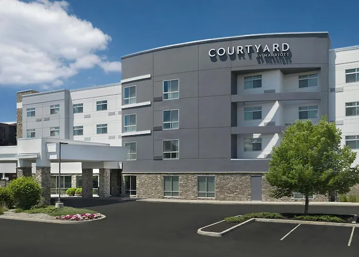 Courtyard By Marriott Schenectady At Mohawk Harbor Hotel
