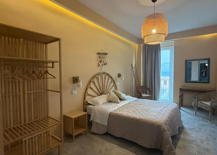 Brezza Marina Acomodação com café da manhã Tropea