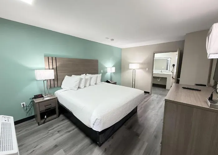 Baymont By Wyndham Pensacola At Nas Corry Hotel