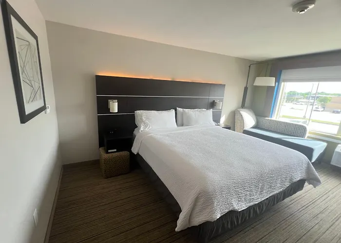 Holiday Inn Express & Suites - Forney By Ihg