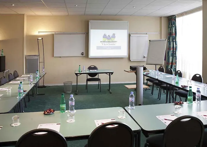 Hotel TRIBE Strasbourg Centre Gare