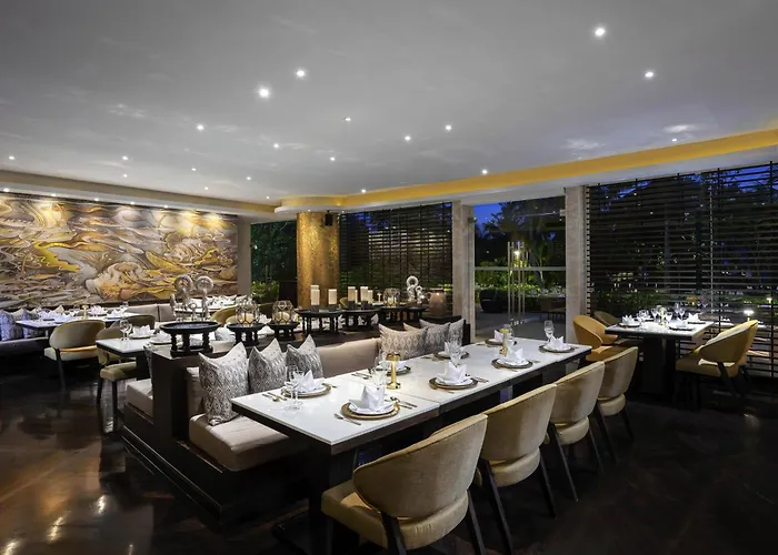 Pullman Phuket Karon Beach Resort