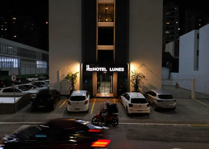 Hotel Lunes Sao Jose 