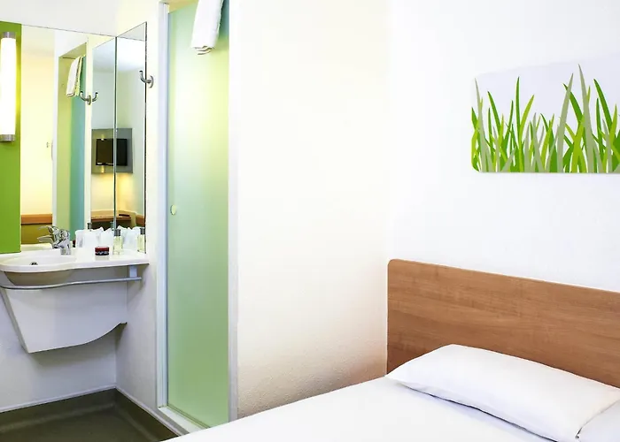 Ibis Budget Birmingham Airport Terminal Building - Nec