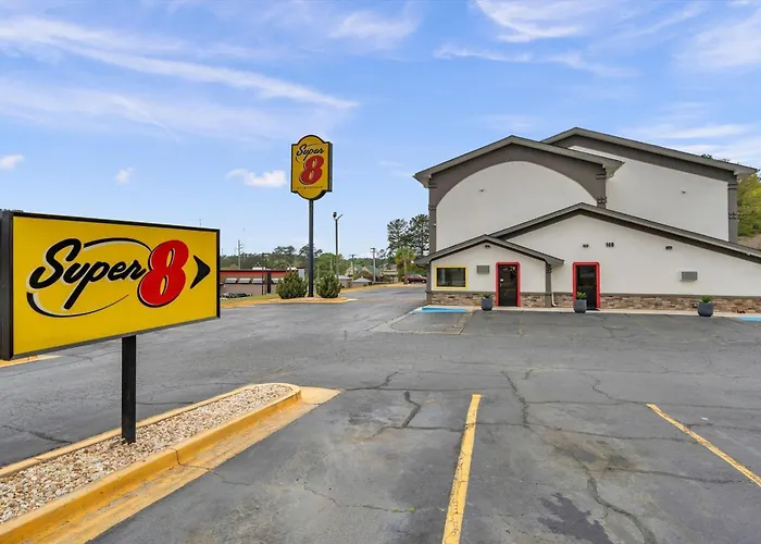 Super 8 By Wyndham Warner Robins Motel