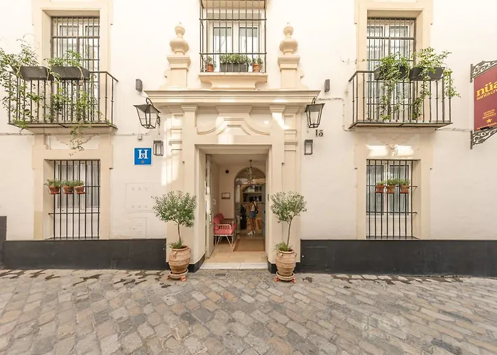 Nuea Santa Cruz Hotel Seville