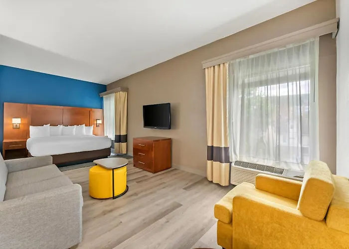Comfort Suites Bethlehem Near Lehigh University And Lvi Airport