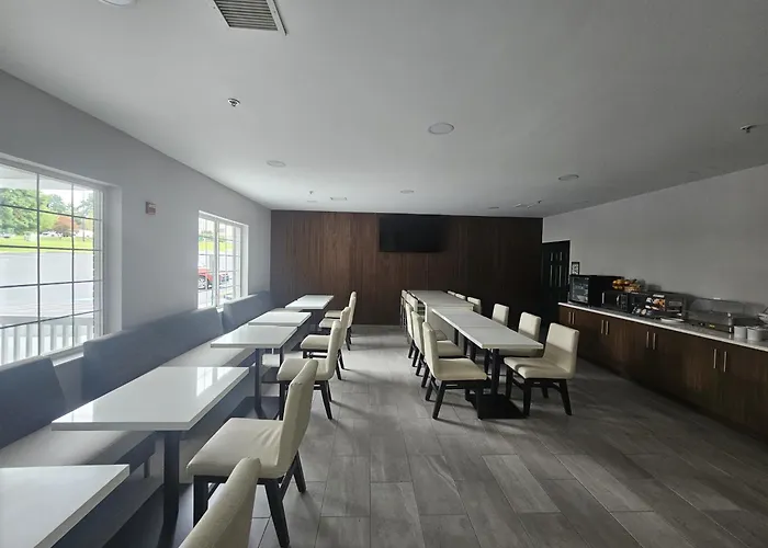 Wingate Suites By Wyndham Youngstown - Austintown