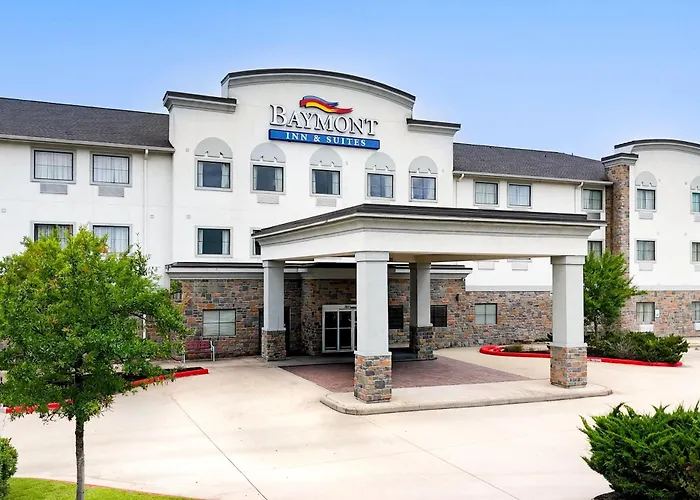 Baymont By Wyndham College Station Hotel