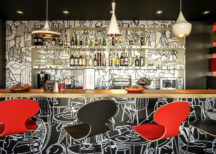 Hotel Ibis Niort Est Mendes France