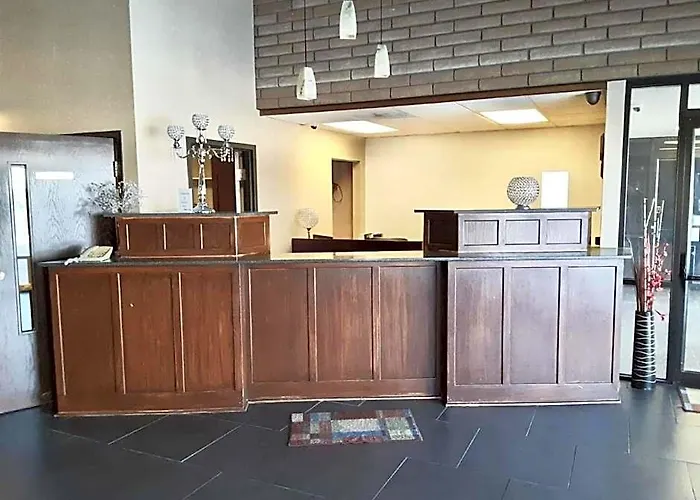 Best Western Hospitality House