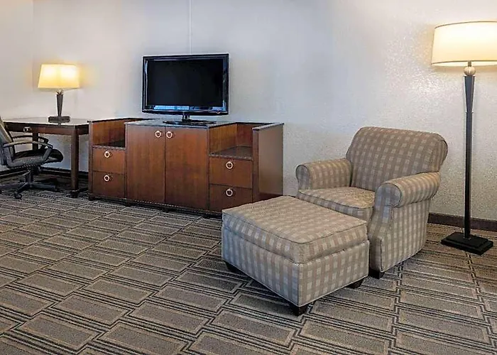 Tl Appleton Hotel
