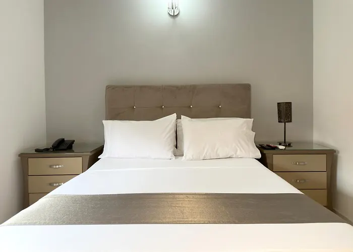 Hotel Roosevelt Plaza