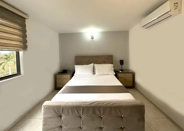 Hotel Roosevelt Plaza