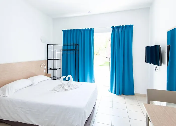 Zenitude Hôtel-Résidences La Tour de Mare Fréjus