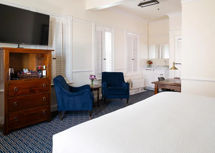 Majestic Inn And Spa