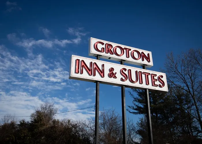 Groton Inn & Suites
