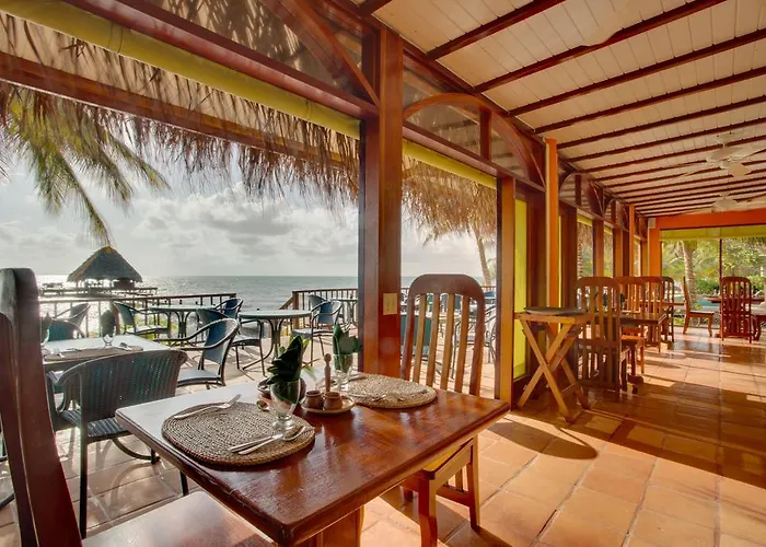 Robert'S Grove Beach Resort