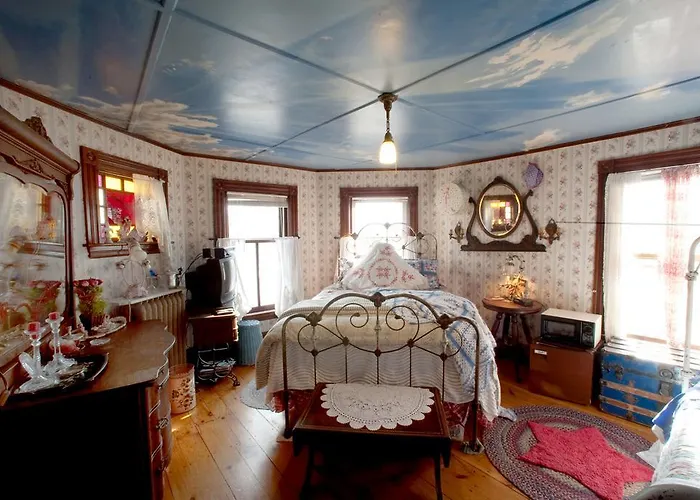 Enchanted Nights Bed & Bath Kittery