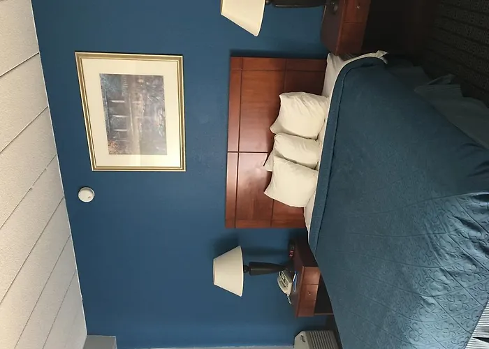 Rodeway Inn Greenfield