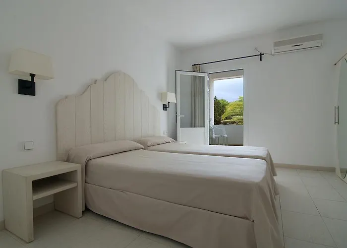 Hostal Capri Es Pujols