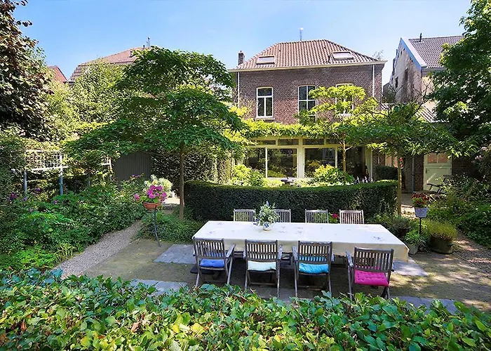 Annelies'Place To B& B