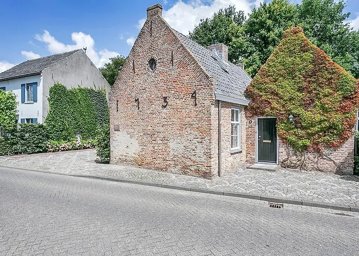 Van Gogh Cottage Nuenen
