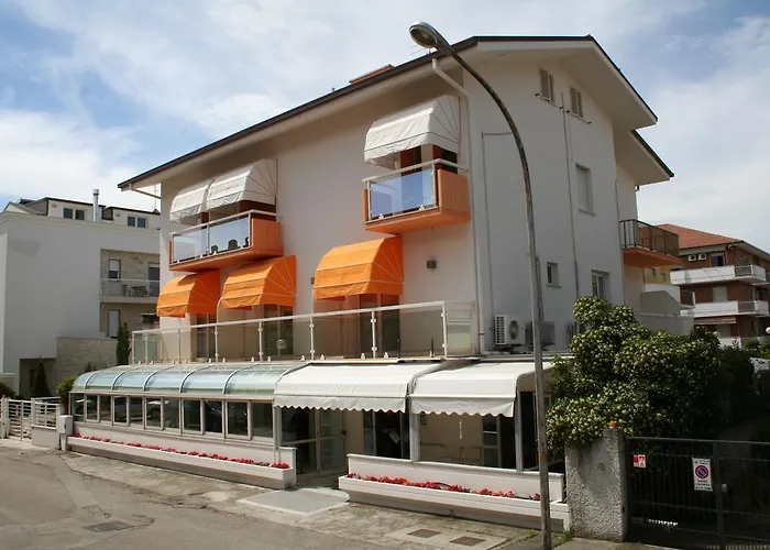 Hotel Lisa Pineto