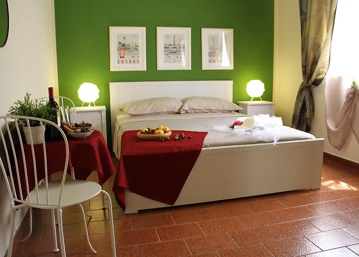 Retro Rooms