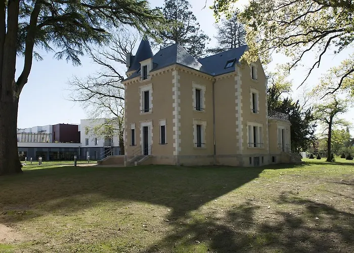 Domitys Le Château des Plans Parthenay
