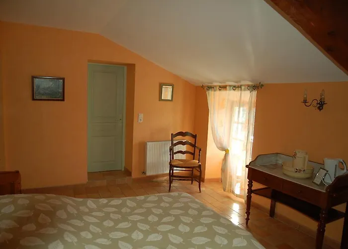 Bed and Breakfast Mas De La Garrigue à Les Vans