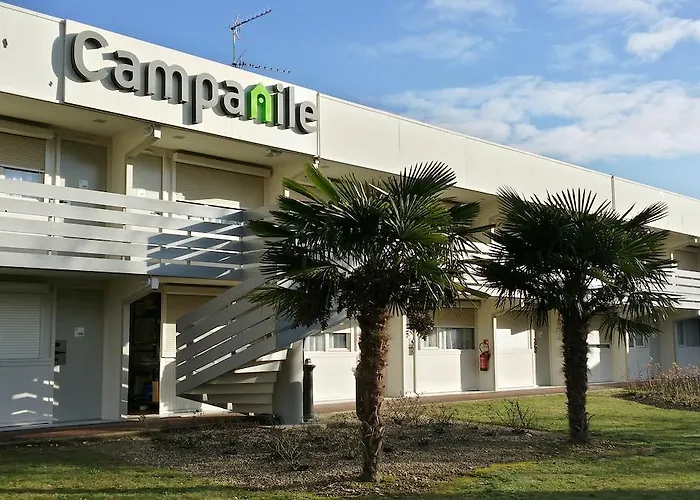 Hotel Campanile Lyon Nord - Écully