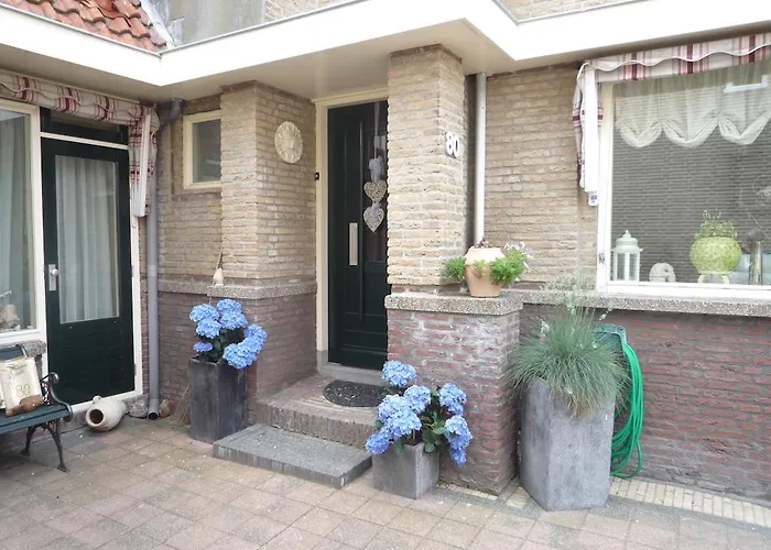 Bed And No Breakfast Joy Bed and Breakfast Noordwijk