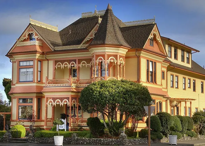Gingerbread Mansion Bed & Breakfast Ferndale