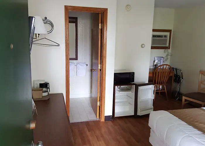 Budget Host Inn Detroit Lakes