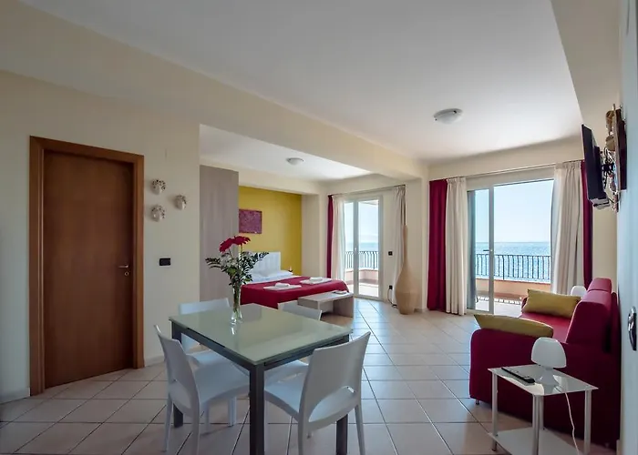 B&B La Sirena Santa Teresa Di Riva
