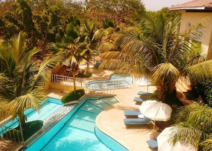 Hotel Les Flamboyants à Saly