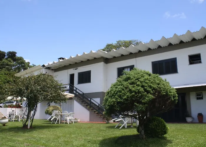Pousada Dos Pinheirais