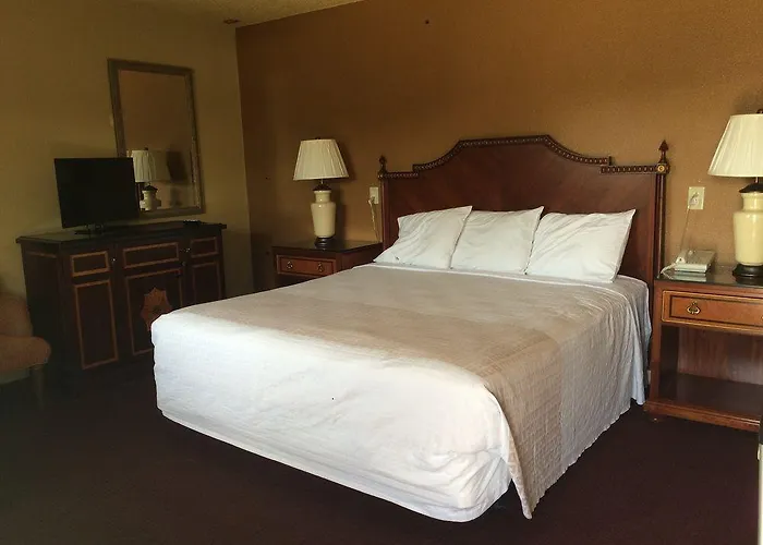 Sundial Lodge