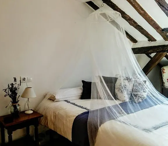 Hostal Refugio De Gredos Navarredonda